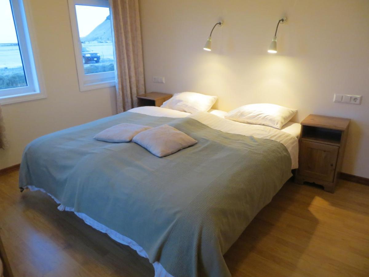 Guesthouse Vellir Vík Стая снимка