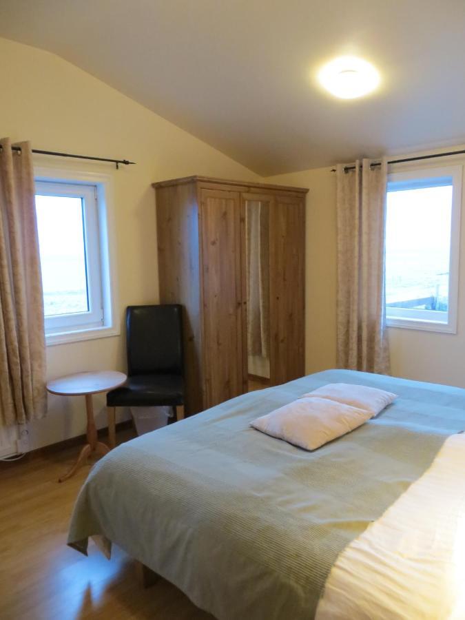 Guesthouse Vellir Vík Стая снимка