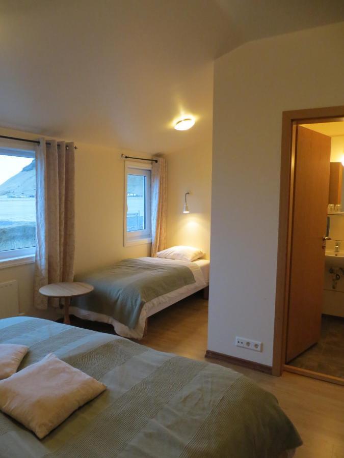 Guesthouse Vellir Vík Екстериор снимка