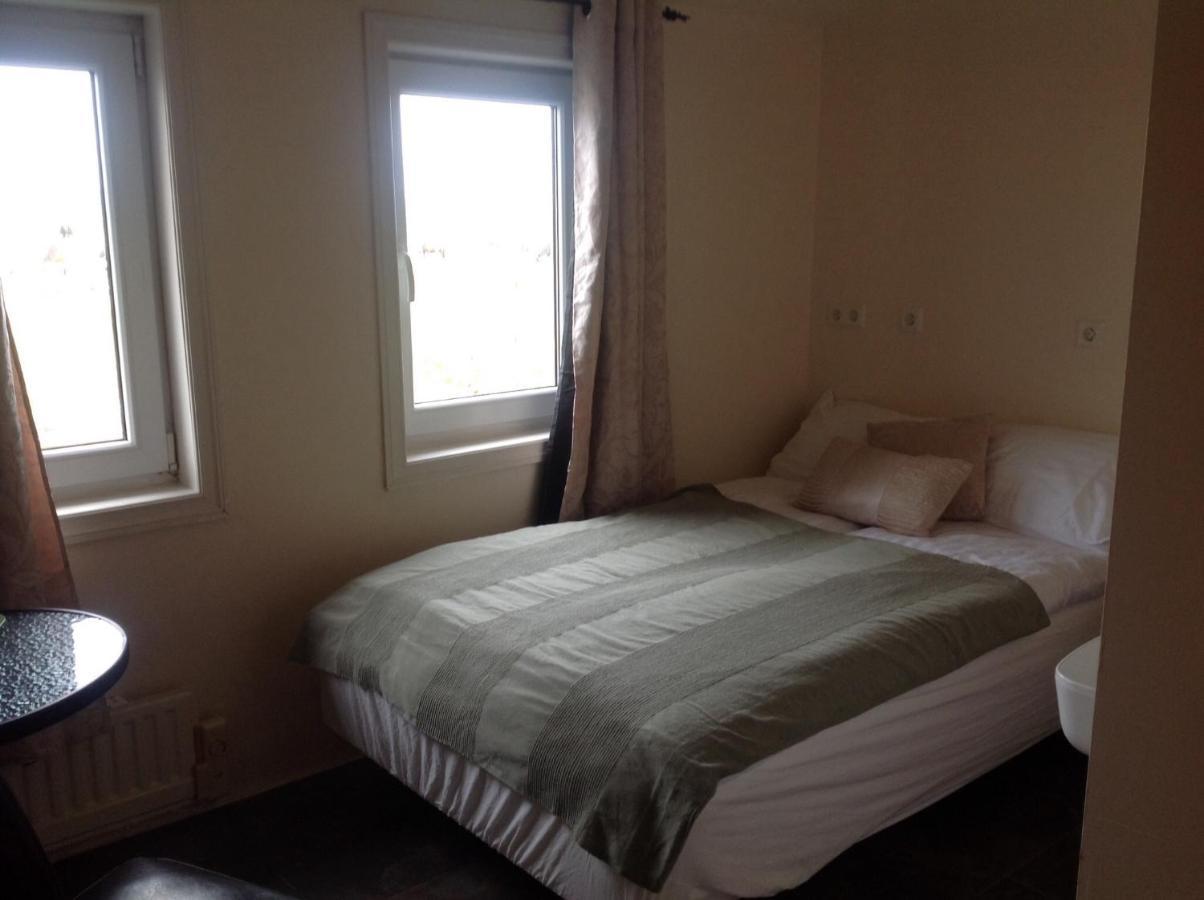 Guesthouse Vellir Vík Стая снимка