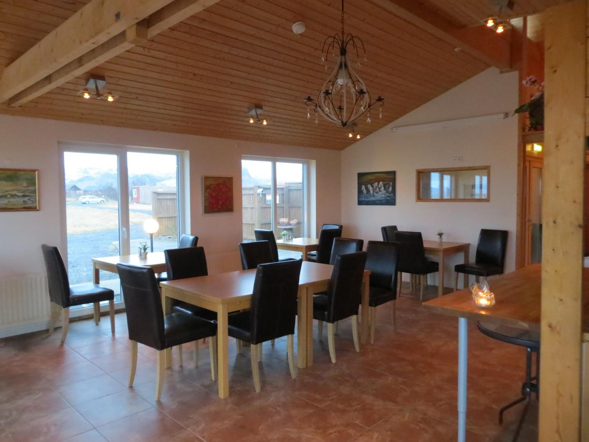 Guesthouse Vellir Vík Екстериор снимка