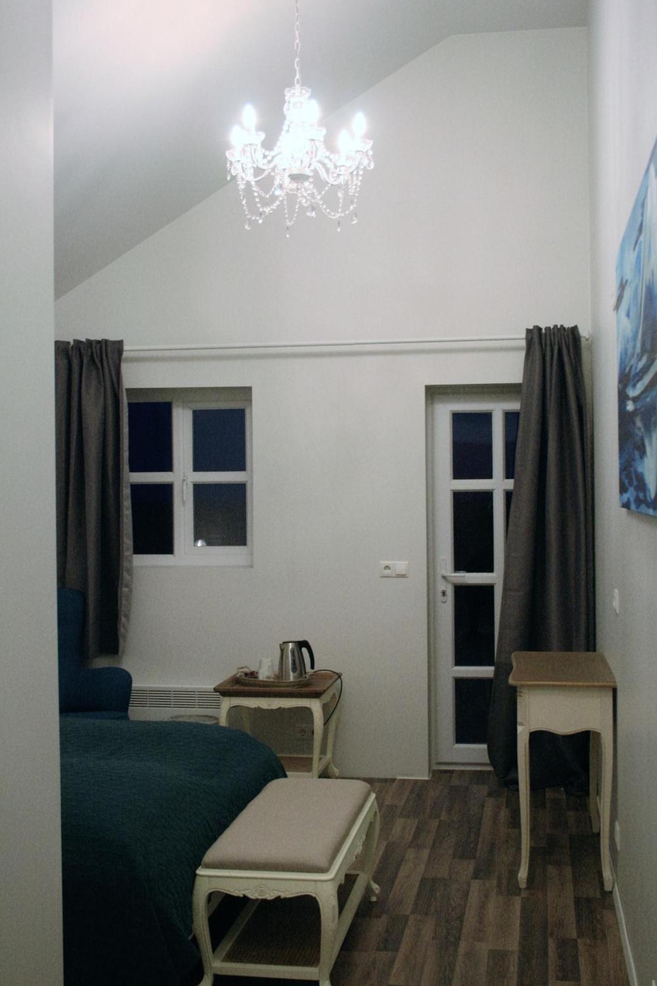 Guesthouse Vellir Vík Стая снимка